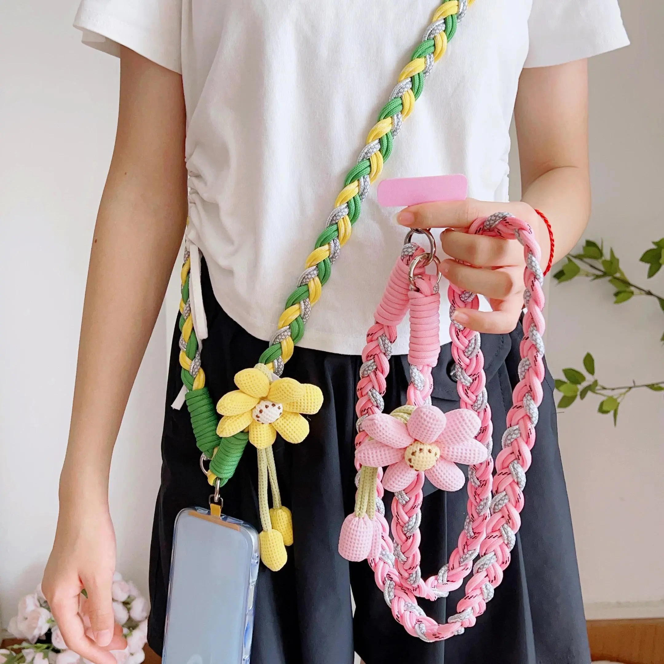 Pure Hand-Woven Universal Mobile Phone Lanyard, Long Crossbody Lanyard, Fashionable Sunflower Pendant, Thickened Lanyard