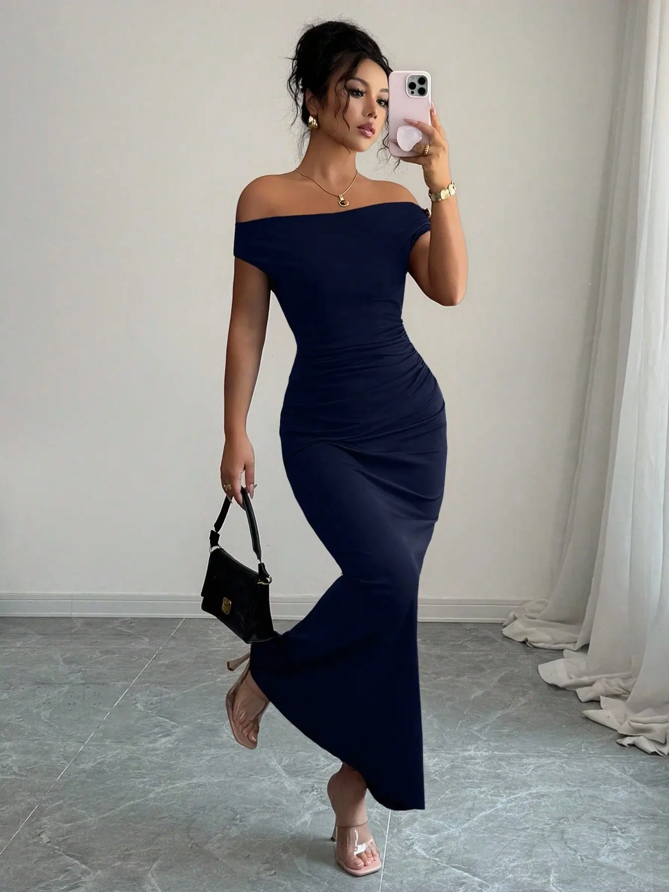 Elegant Ruched Off-Shoulder Party Dress with Metallic Accents, Slim-Fitting Formal Evening Gown, Chic Stylish Cocktail Wear, Perfect for Special Occasions