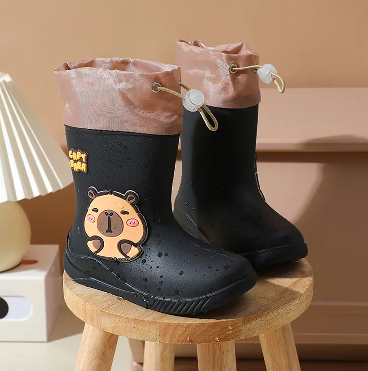 Capybara Rubber Boots For Kids Anti-Slip Youngsters's Mid-Calf Rain Boots With Elastic Band Boy and Girl Comfortable Rain Shoes