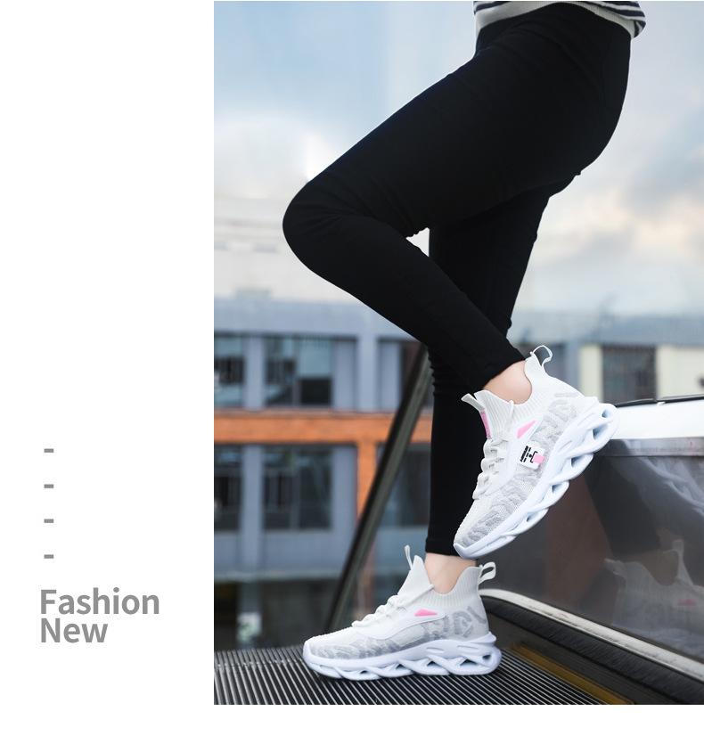 2026 New Women's Casual Dad Shoes Youth Breathable Elastic Flyknit Sock Sneakers