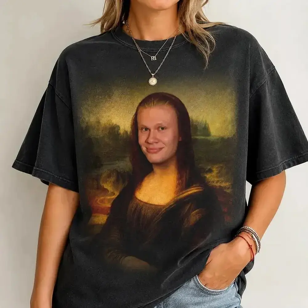 Comfortable and colorful fun Erling Haaland Mona Lisa emoji T-shirt, Norwegian Haaland No. 9 T-shirt, football fan T-shirt, comfortable for summer, breathable, pure cotton