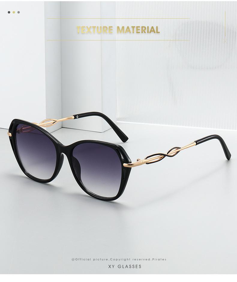 Oversized Fashion Sunglasses for Women & Men Trendy Large Frame Designer Style Shades with UV400 Protection Lightweight Statement Eyewear for Travel Beach Driving & Everyday Wear