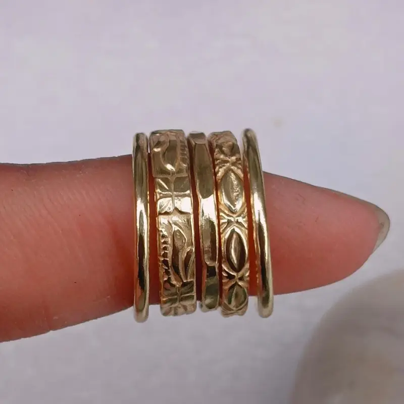 5-Piece Vintage Engraved Stackable Rings Set for Women, Elegant Party Jewelry for Casual Wear, Parties, Holidays, and Gatherings