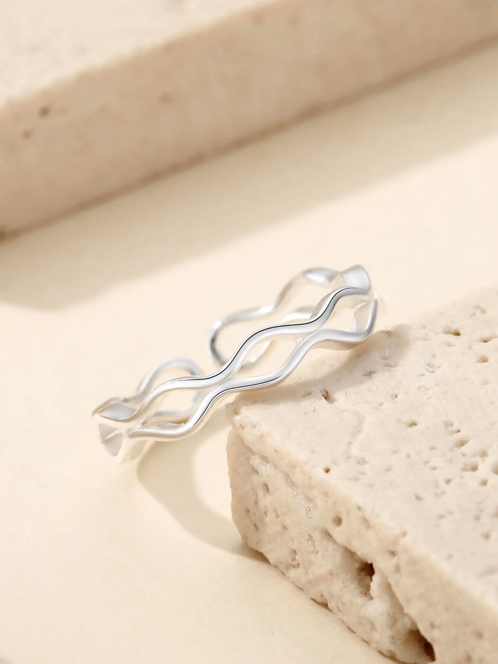 Women's Silver Color Ring, Minimalist Line Design, Fashionable Versatile Tail Ring, Adjustable Open Finger Ring, Unique Style Jewelry