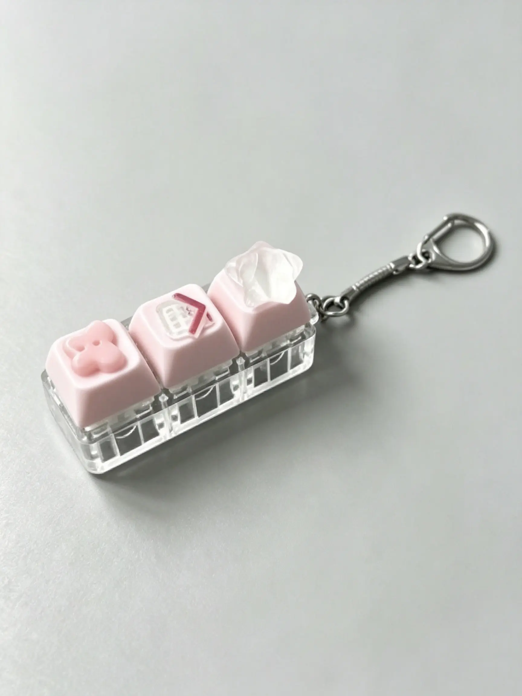 Fashionable Three-Button Mechanical Keyboard Keychain, Stress Relief Japanese Style Cute Press Button Key Ring, Handbag, Backpack, Book Bag Decorative Pendant