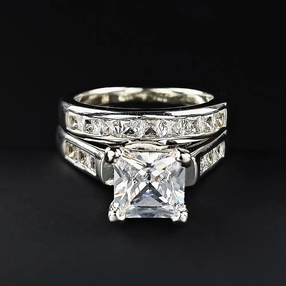 Square-Cut Zirconia Engagement Ring Jewelry Unique Sparkling Stones Luminous Ring Heirloom Wedding Ring Perfect Gift for Wife or Girlfriend