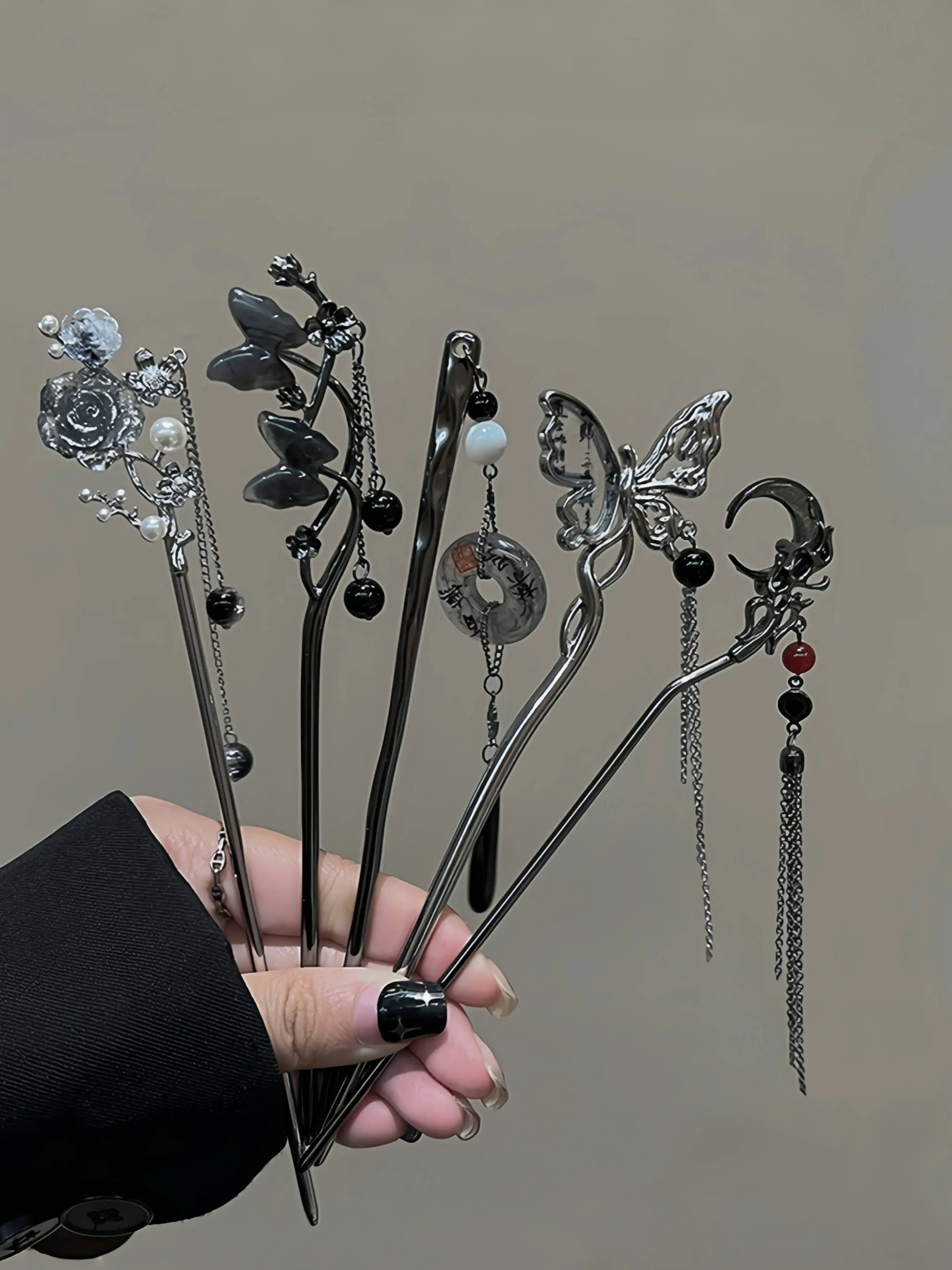 Elegant Hair Clip Set with Vintage Rose Butterfly and Tassel Design, Butterfly Clips, Fashionable Accessories for Women, Perfect Birthday Gift