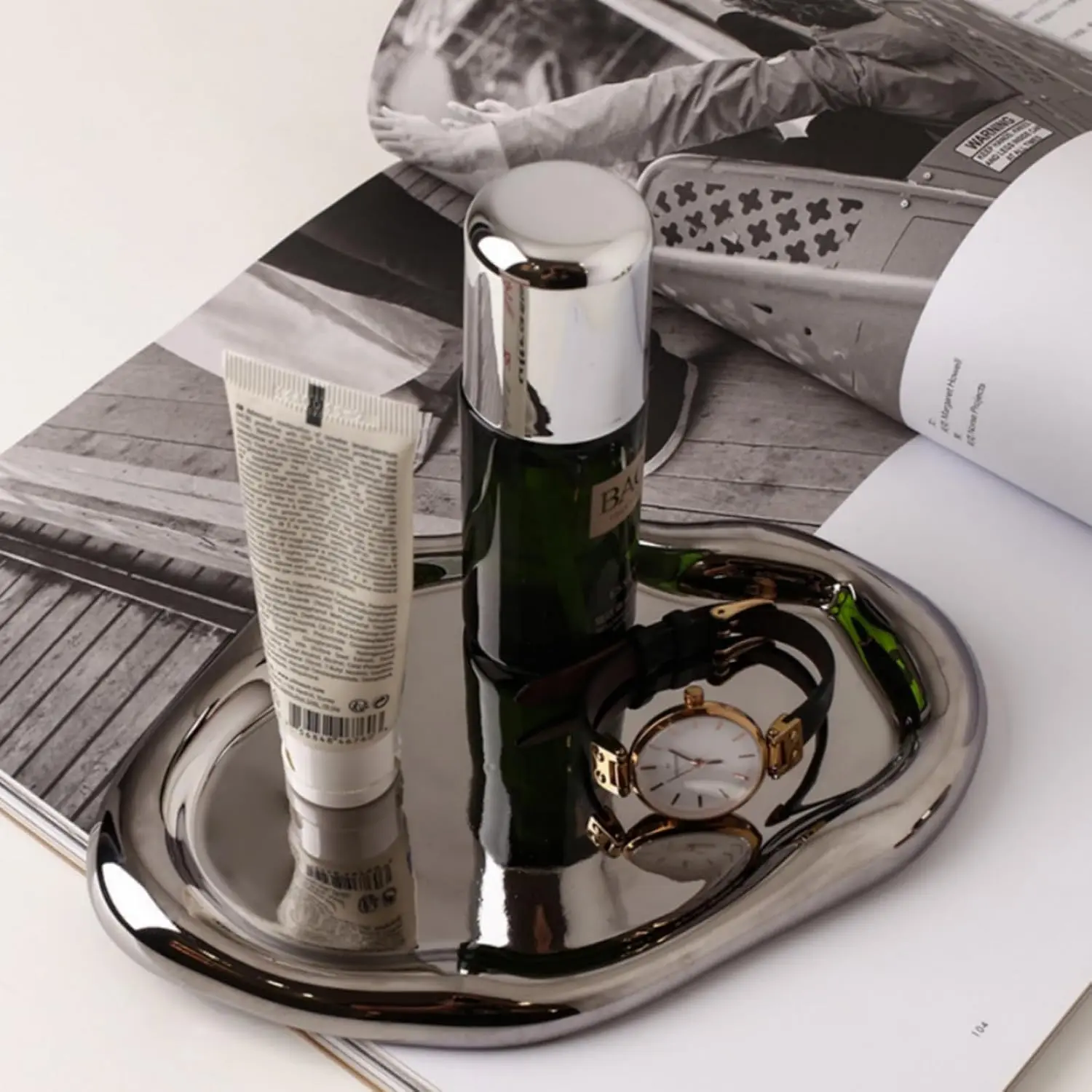 Silver Tray Decorative Vanity Tray Bathroom Tray Jewelry Dish Ceramic Silver Round Plate Holder Makeup Tray Home Organizers Irregular Storage Plate Bathroom Organizer(Long)