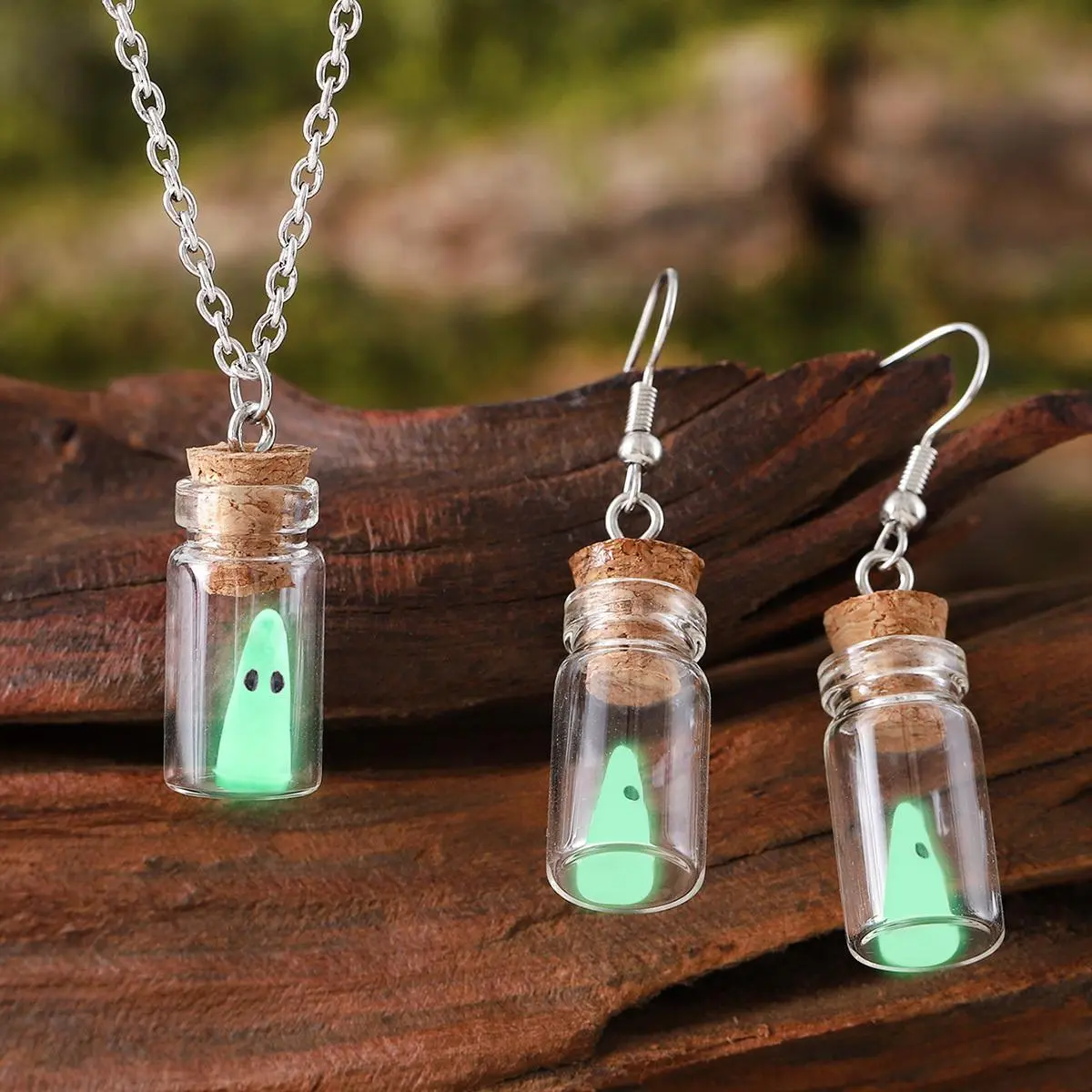 3Pcs Personalization Halloween Glow Earrings, Pendant Necklace Jewelry Set Cute Ghost In A Bottle Necklace, Halloween Tiny Glow-In-The-Dark Charm Pendant Earrings, Handmade Glow Glass Vial Pendant Luminous Ghost Jewelry Set