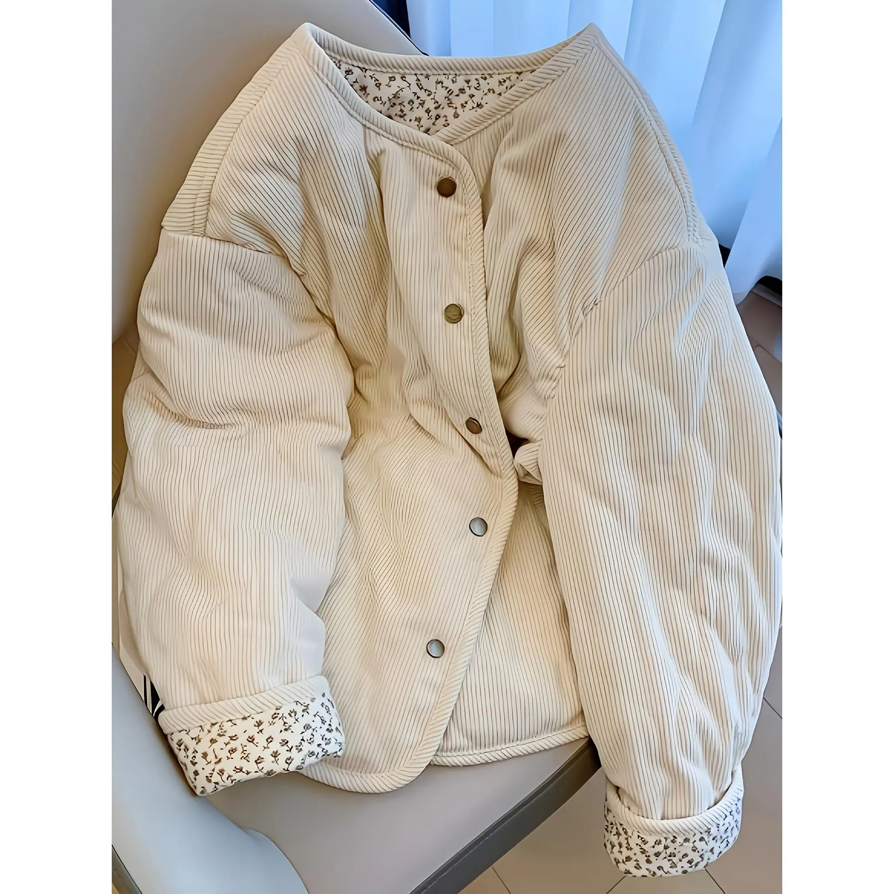 New Women's Outerwear for Fall/Winter : Designer Patchwork Floral Gourd Pattern Quilted Jacket, Long Sleeve Corduroy Patchwork Crew Neck Cropped Jacket, Most Popular Among Korean Buyers - Side Pocket Design - Soft and Comfortable