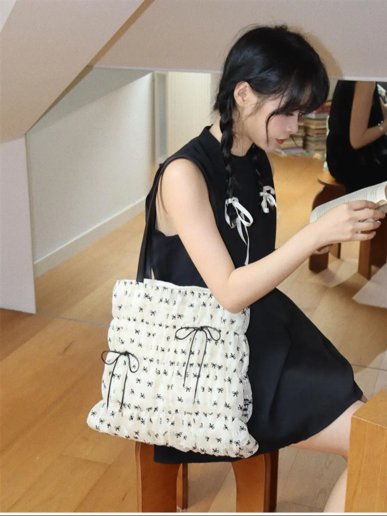 Sweet Bow Pleated Tote Bag for Women, Fresh Ballet Style Printed Handbag, Large Capacity Student Commute Shoulder Bag