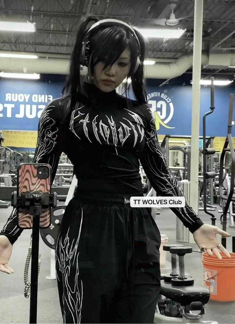 Sweet Spice Girl Show Body Gothic Tight High Elastic Fitness Sports Semi-High Neck Quick Drying Breathable Long Sleeve T-Shirt Men and Women