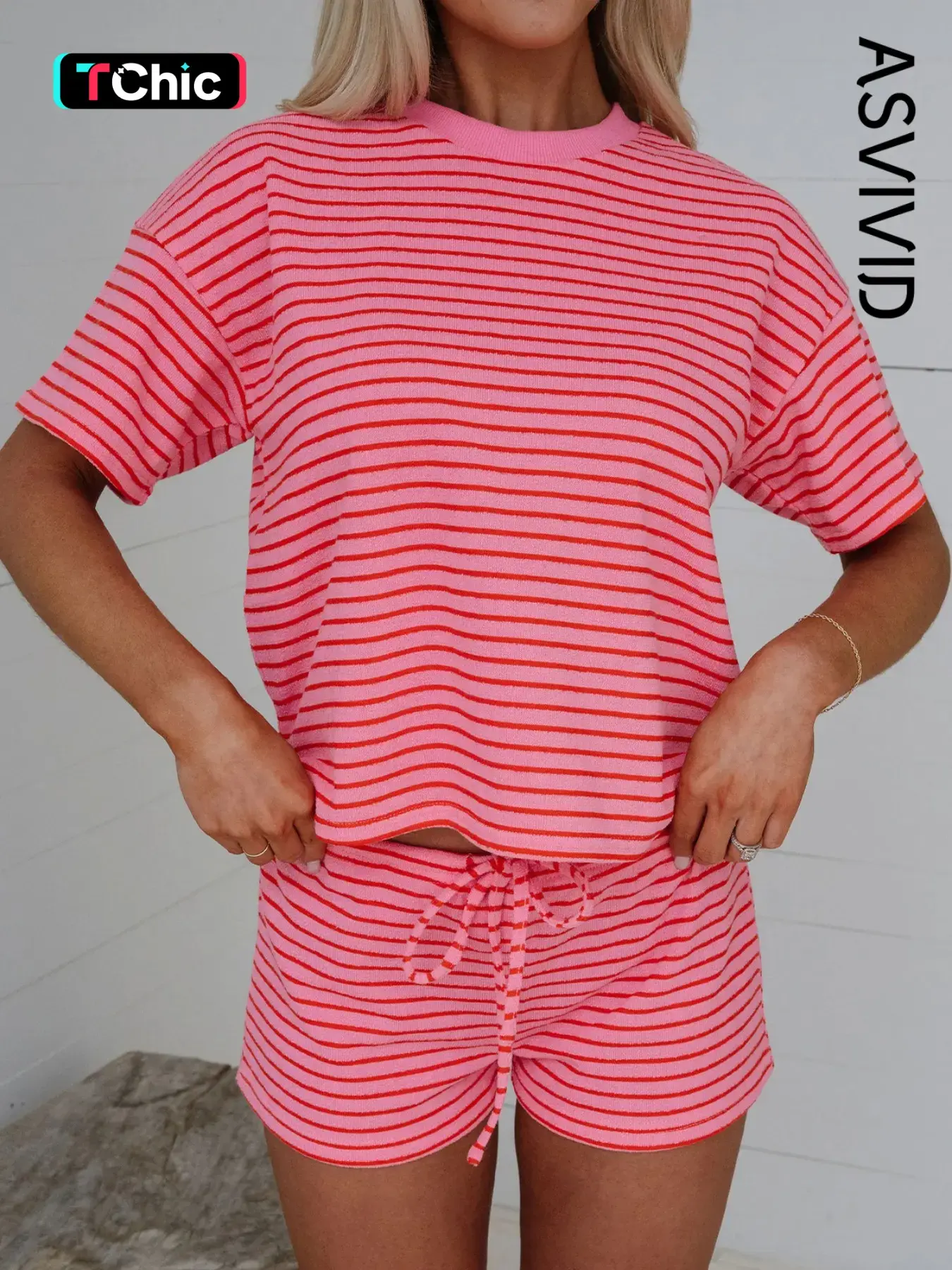 Women's Casual Striped Side Slit Knit Tee with Drawstring Shorts Set, 2 Piece Set, High Waist, Short Sleeve, All Seasons Wear