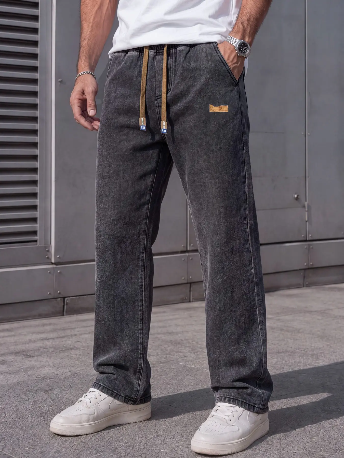 Men's Y2K straight-leg denim pants, elastic waistband with drawstring design, American casual streetwear style, comfortable and versatile