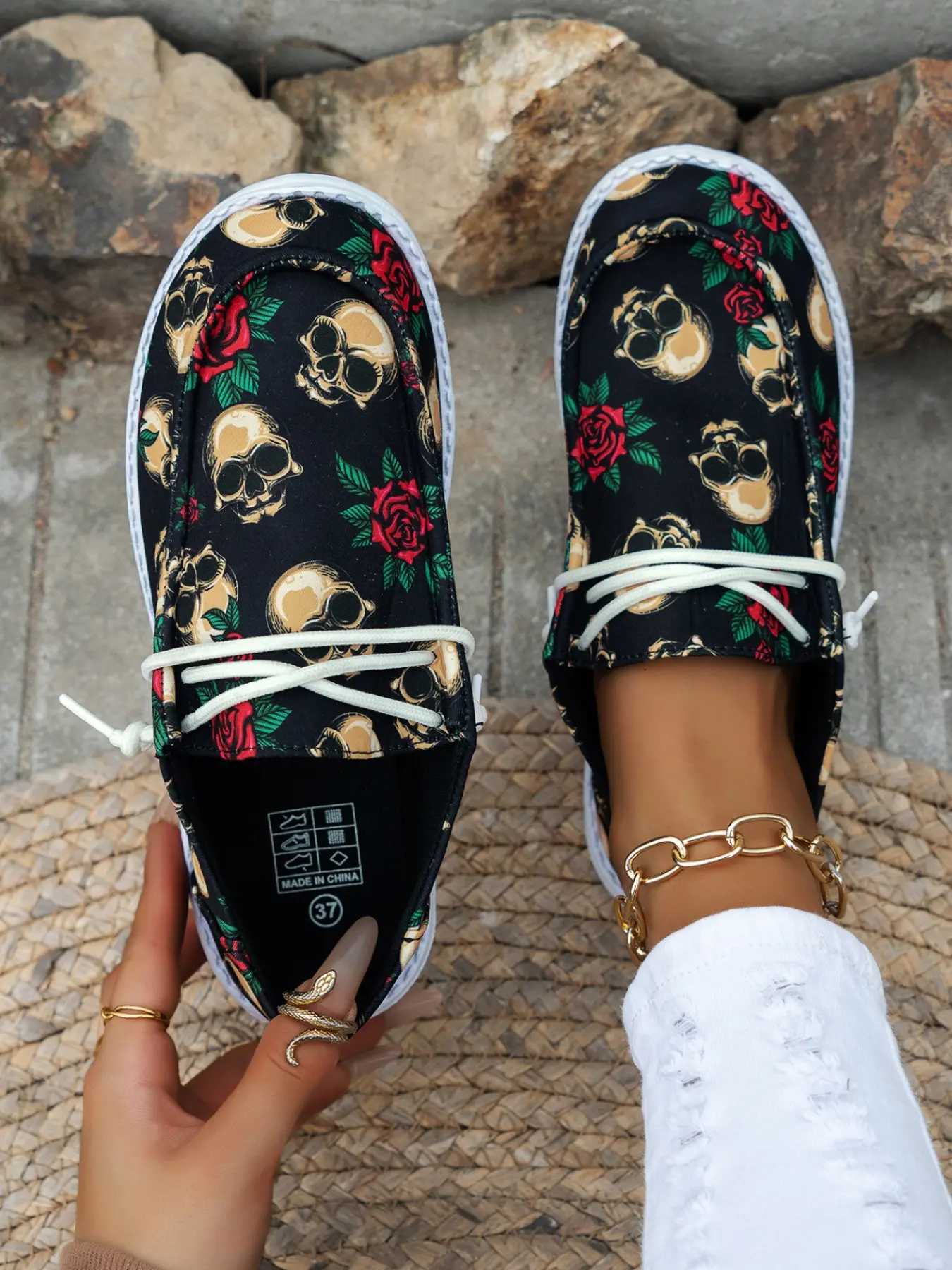 Women Skull Rose Print Canvas Loafers, Lace Up Gothic Casual Flat Boat Shoes, Stylish and Comfortable Footwear for Everyday Wear