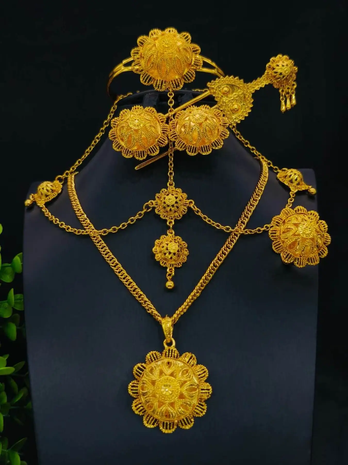Fashion Women's Round Pendant Bridal Jewelry Set for Wedding, Necklace Bracelet Ring Earrings Headband Hair Fork, Wedding Party Gift, Costume Jewelry Set