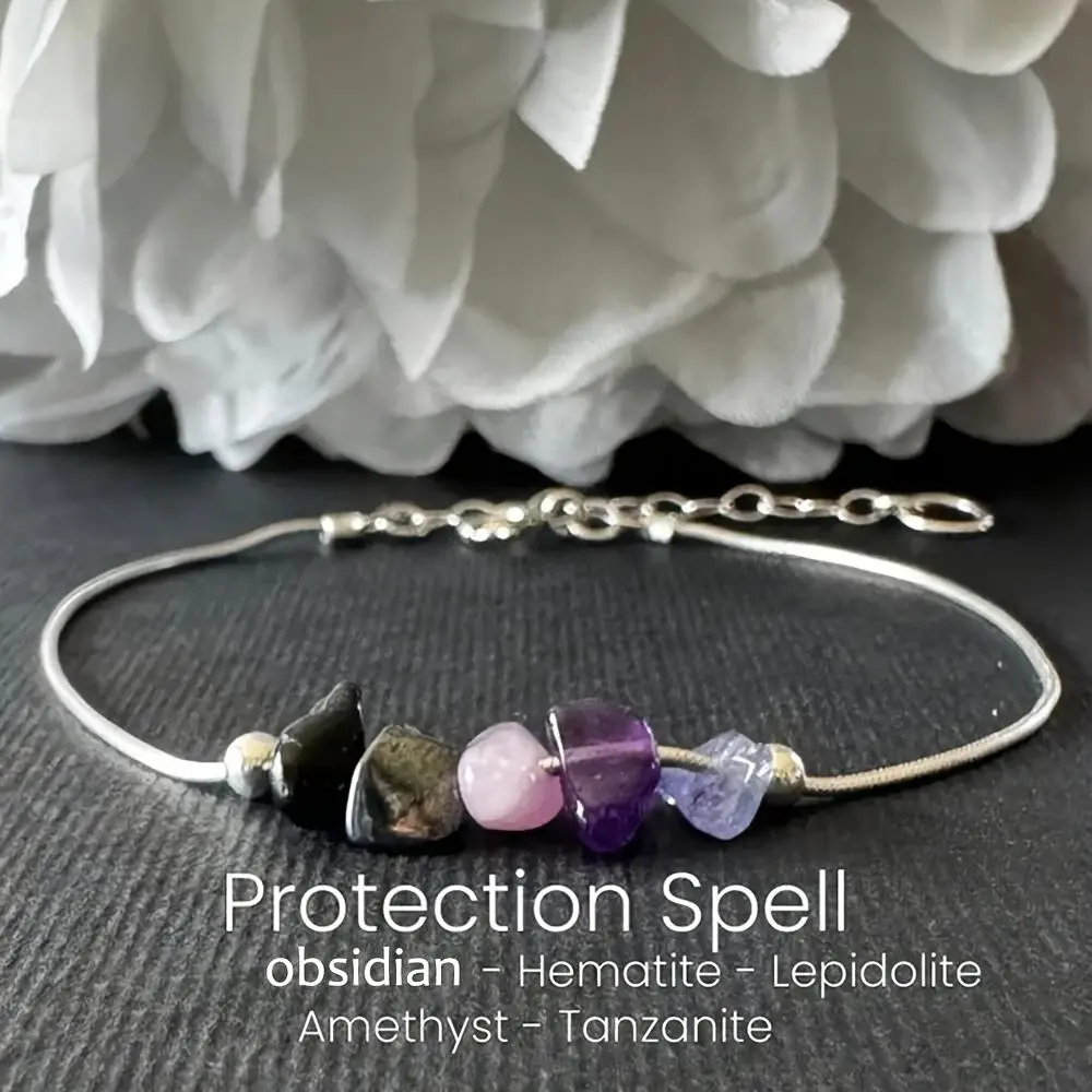 Women's Adjustable Non-Natural Raw Crystal Bead Bracelet - 15-20Cm, Aura Shielding, Strength, Spiritual Balance, Spirituality Jewelry Accessory, Crystal Beads