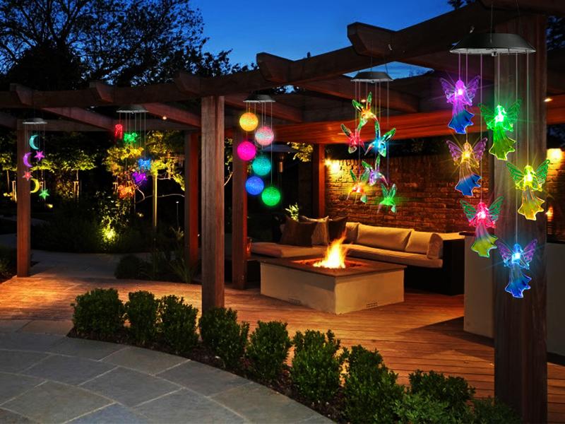 Solar-powered waterproof decorative wind chime light, featuring a color-changing angel design and 6 LED beads.  Suitable for outdoor hanging, it makes a perfect New Year's gift for mothers and grandmothers, and is ideal for porches, gardens, and patios.