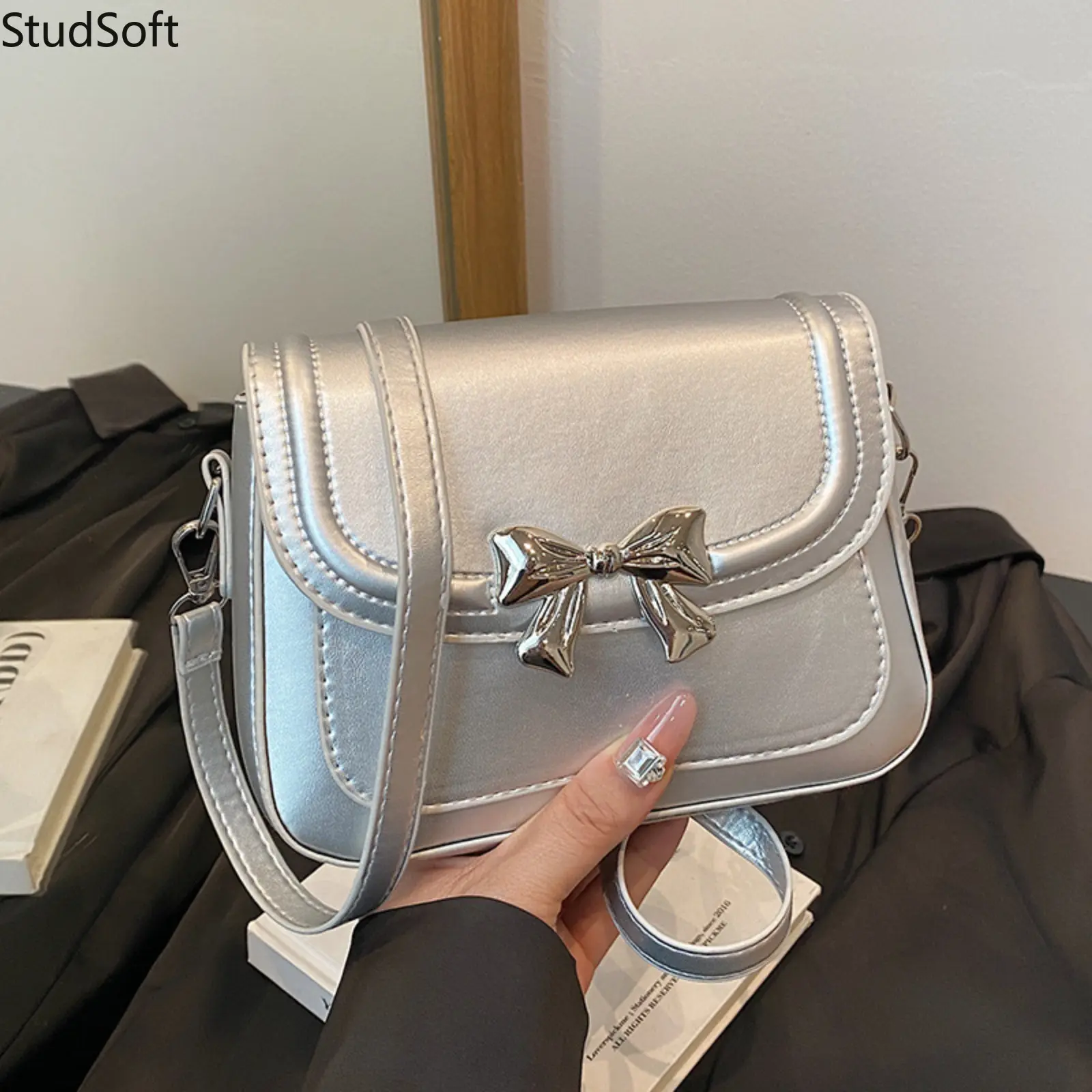 White Crossbody Bag Sweet Bow Shoulder Purse Cream PU Leather Small Square Handbag Girl Aesthetic Cute Flap Bag Daily Messenger, Cute Bags,back to school,back to school haul