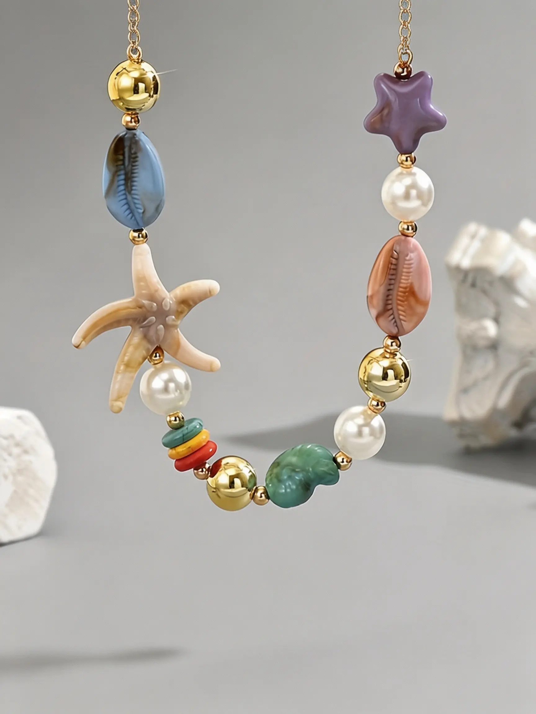 Resin Shell Starfish Beaded Pendant Necklace, Handmade Casual Jewelry, Random Colors, Perfect for Beach Vacations, Holiday Gift for Women