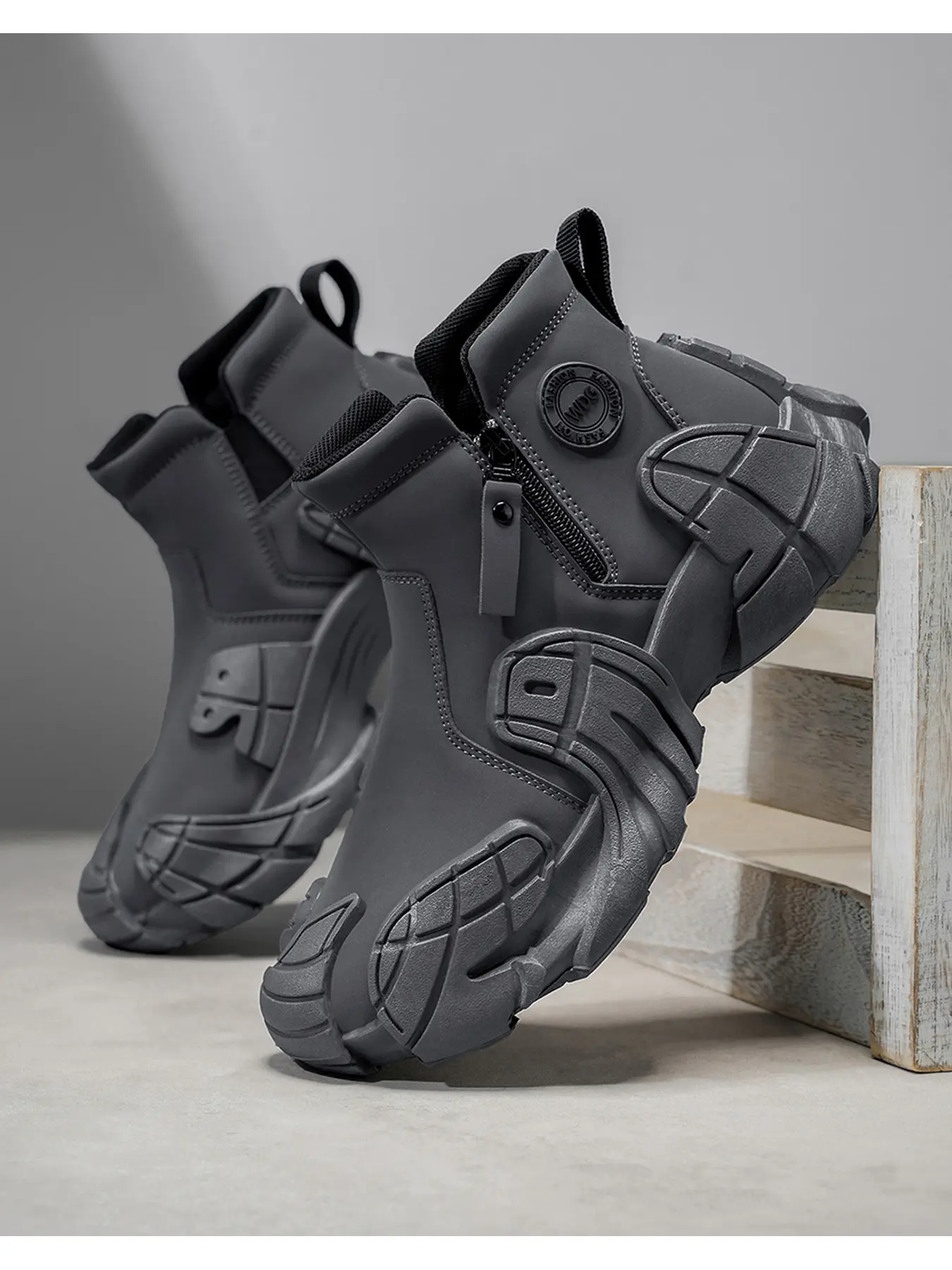 Men's Mid-Top Chunky Dad Sneakers, Quilted Water Resistant Platform Height Increasing Casual Shoes, Non Slip Wear Resistant Outdoor Hiking Work Boots