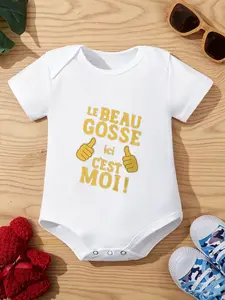 I'm this handsome little one! Printed triangular jumpsuit for babies, a stylish and lovely casual outfit ideal for daily crawling and outdoor activities. This unisex newborn onesie makes a perfect gift for infants.