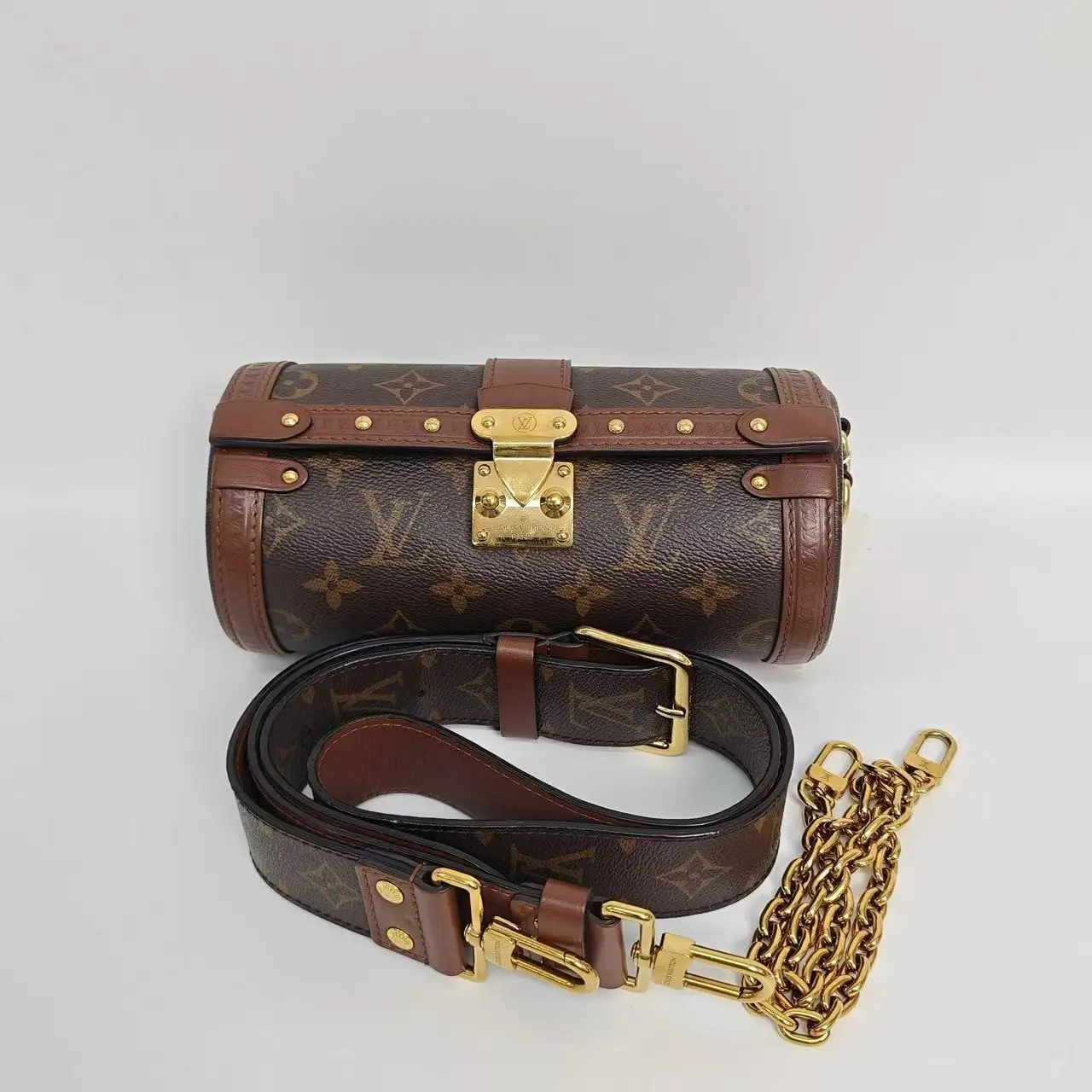 Pre-owned Louis Vuitton Monogram Papillon Trunk Crossbody Bag Travel Luggage with Zip, Snap Closures, Model X470 26.06.03, Crossbody Bags
