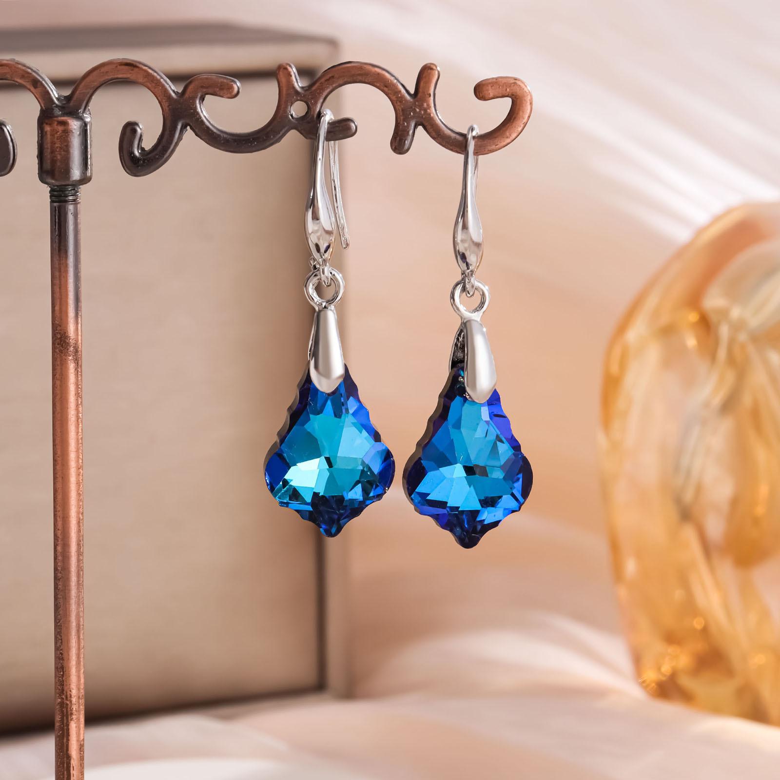 European and American fashionable imitation crystal jewelry, Baroque maple leaf earrings and pendants