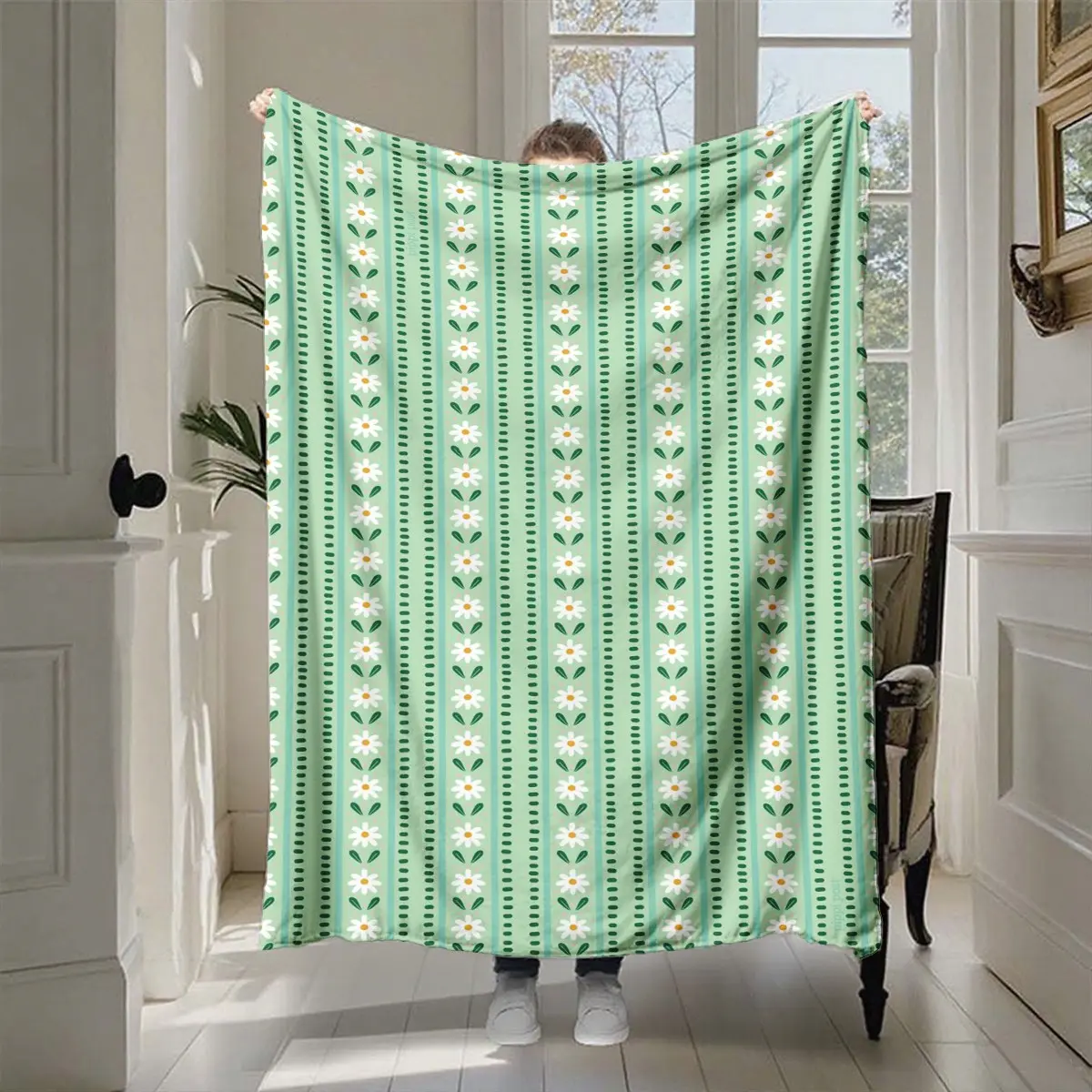 Mint Daisy Blanket, Soft Light Base with Daisies, Lightweight Breathable, Ideal for Home Naps and Outdoor Picnics, Floral Blanket