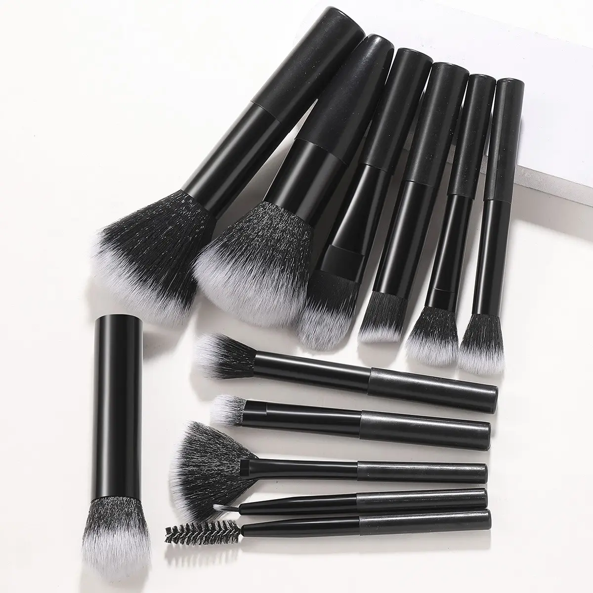 12pcs Makeup Brush Set, Soft Synthetic Bristles, Face & Eye Brushes, Foundation, Powder, Blush, Eyeshadow, Eyebrow & Eyelash, Beginner & Daily Use, Beauty Tools Kit