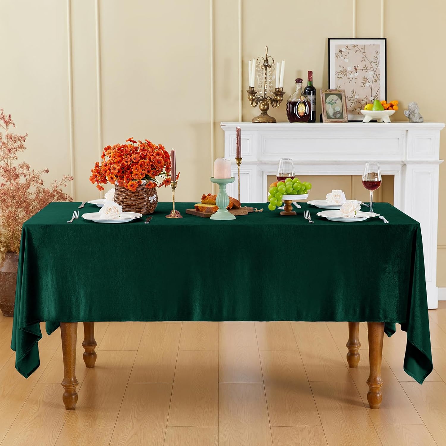 Christmas Green Velvet Tablecloth, 60 x 102 Inch Rectangle Table Cover, Green Table Cloth Smooth Luxury Tablecloth for Party