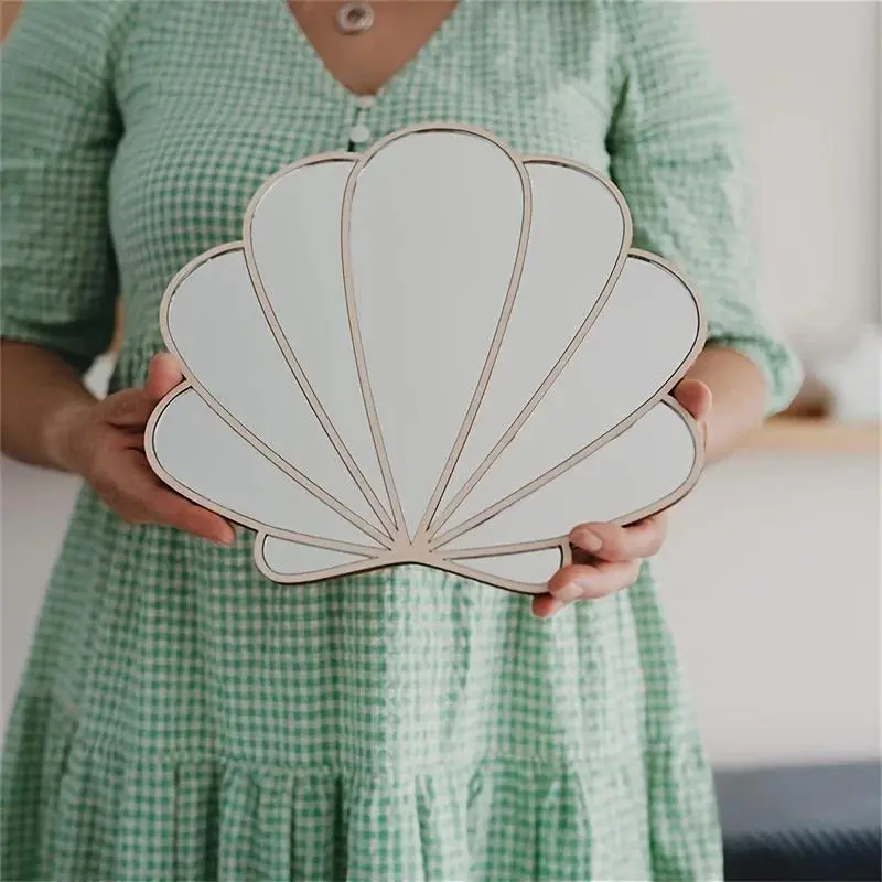 Ins Scandinavian Style Wooden Beach Theme Shell Mirror Wall Decoration Cute Shell Anti-Shattering Mirror, Home Bedroom, Living Room, Boy and Girl Room Background Wall Decorative Mirror