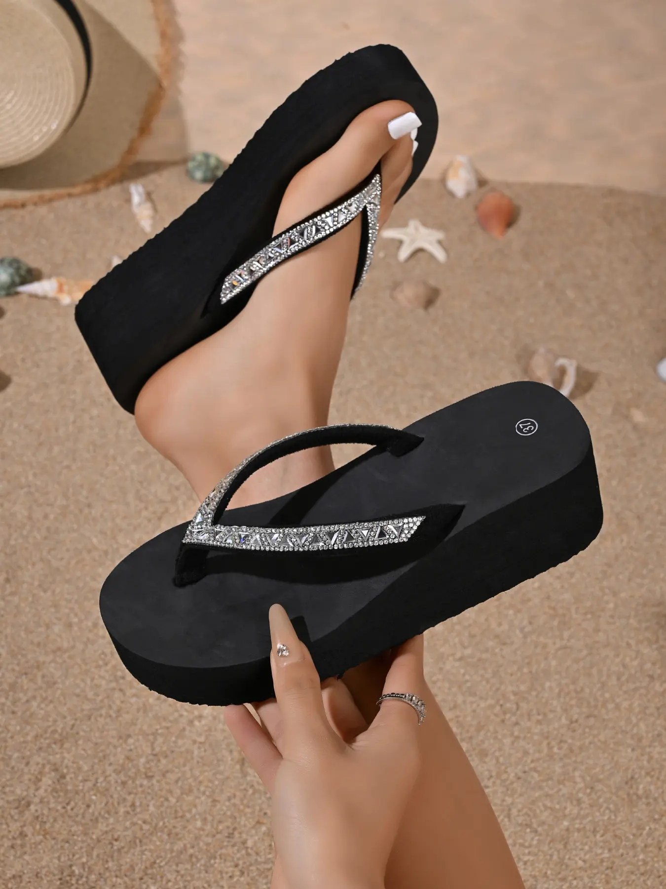 Women Bling Rhinestone Wedge Flip Flops, Black Platform Thick Sole V-Strap Thong Sandals, Fashionable Rhinestone Sandals, Embellished Sandals, Sparkly Crystal Non Slip Height Boost Slippers for Beach Vacation Pool Summer Casual Daily Wear
