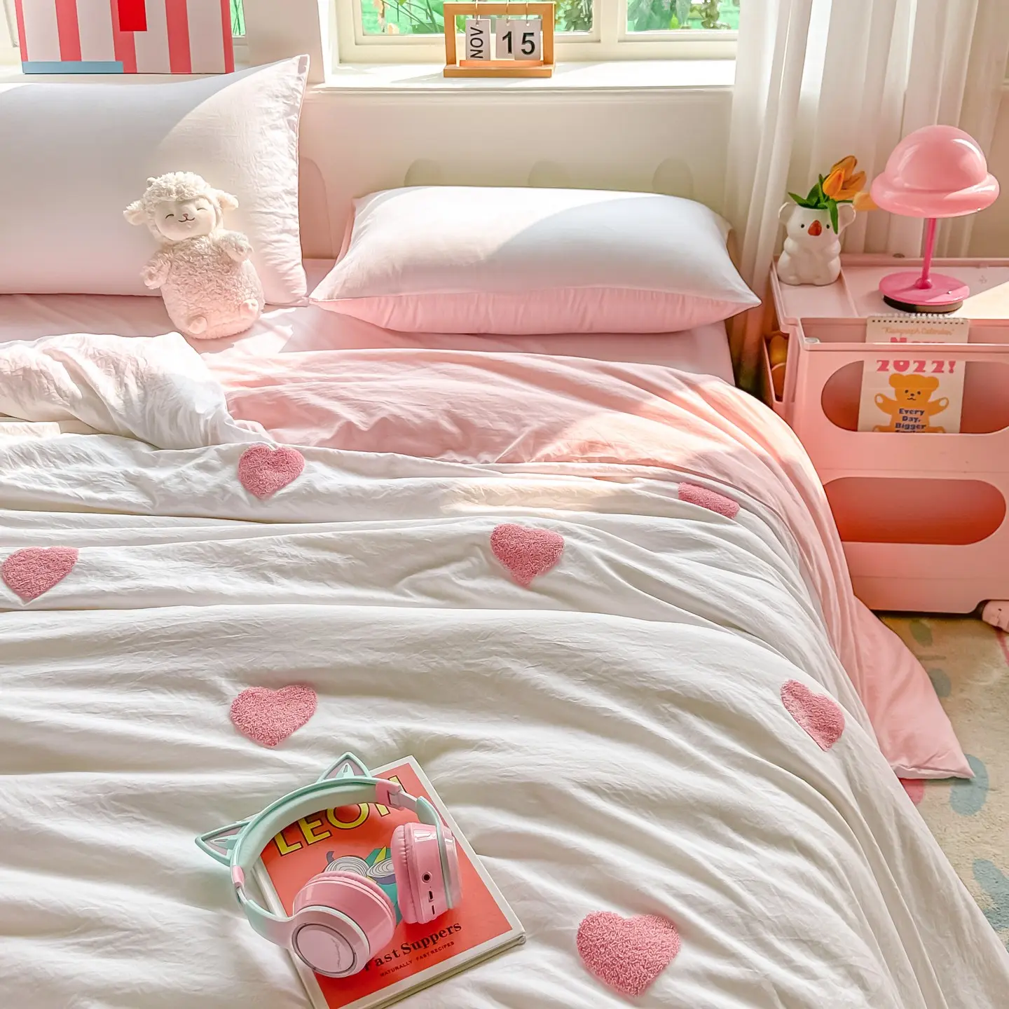 3pcs Pink Heart Embroidered Bedding Set, Comfy Bedding Sets, Includes 1 Duvet Cover and 2 Pillowcases(without comforter and pillow insert), Single Twin Double Queen king size bed ,All Seasons