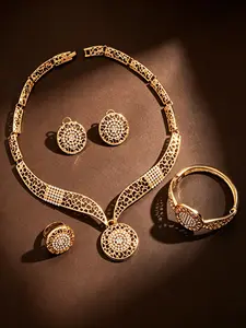 18K Gold Plated 4Pcs Hollow Filigree Imitation Diamond Jewelry Set, Choker Necklace, Hoop Earrings, Stud Earrings & Bangle Bracelet, Hypoallergenic Tarnish Resistant Luxury African Bridal Jewelry For Wedding Party