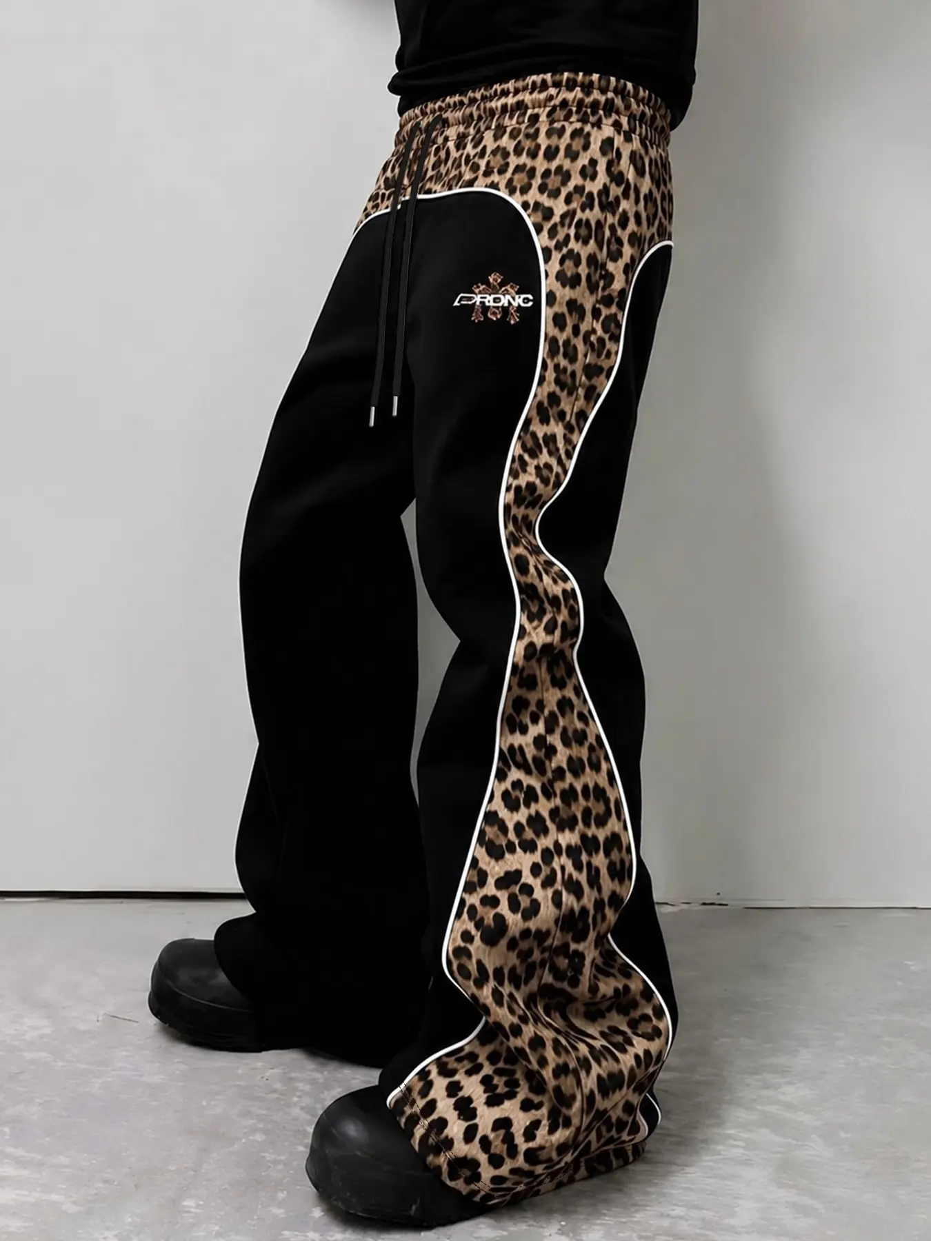 Men's Leopard Print Pants, Casual Loose-Fit Ankle-Length Trousers, Graphic Letter Design, Outdoor & Party Wear, All Seasons, Loose Leg Pants