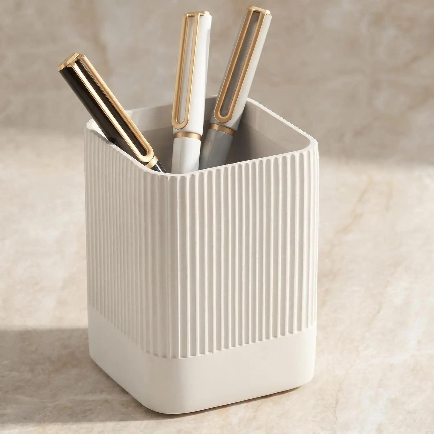 Modern Concrete Pen Holder & Pencil Cup - Aesthetic Desk Organizer for Office Supplies, Stylish Office Decor
