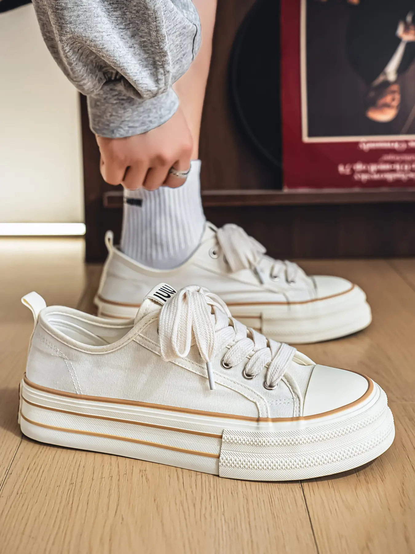 Classic fashion canvas shoes men's casual walking trainers four seasons new thick-soled inner increase wear-resistant waterproof explosion-proof board shoes