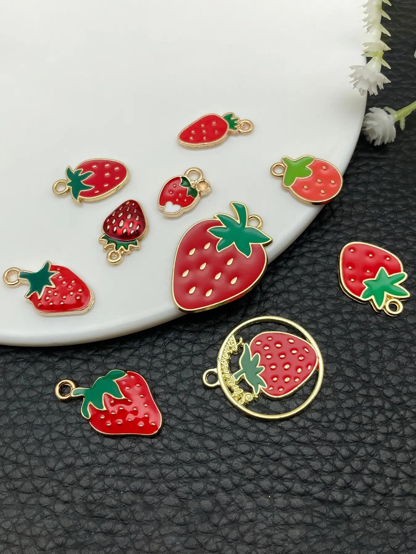 10pcs Enamel Strawberry Charms Red Strawberry Pendant Metal Cute Strawberry Charms Fruit Charms for DIY Bracelets Earring Necklace Jewelry Making