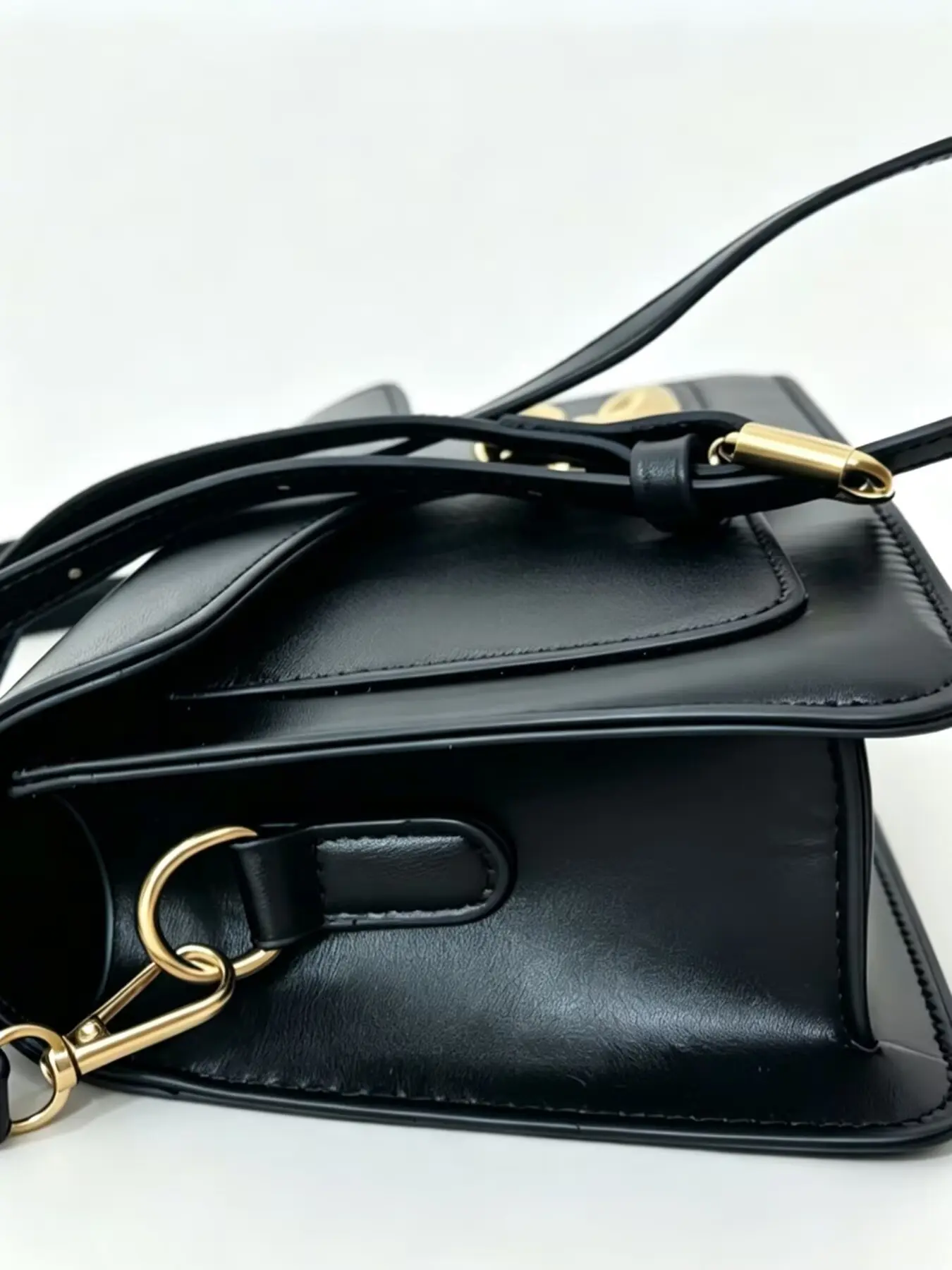 Fashion Shoulder Bag, Crossbody Bag, Bowling Ball Women's Bag, Casual Commuter Bag, Lightweight and Versatile, Ideal for Daily Commute, Travel, Shopping, Work