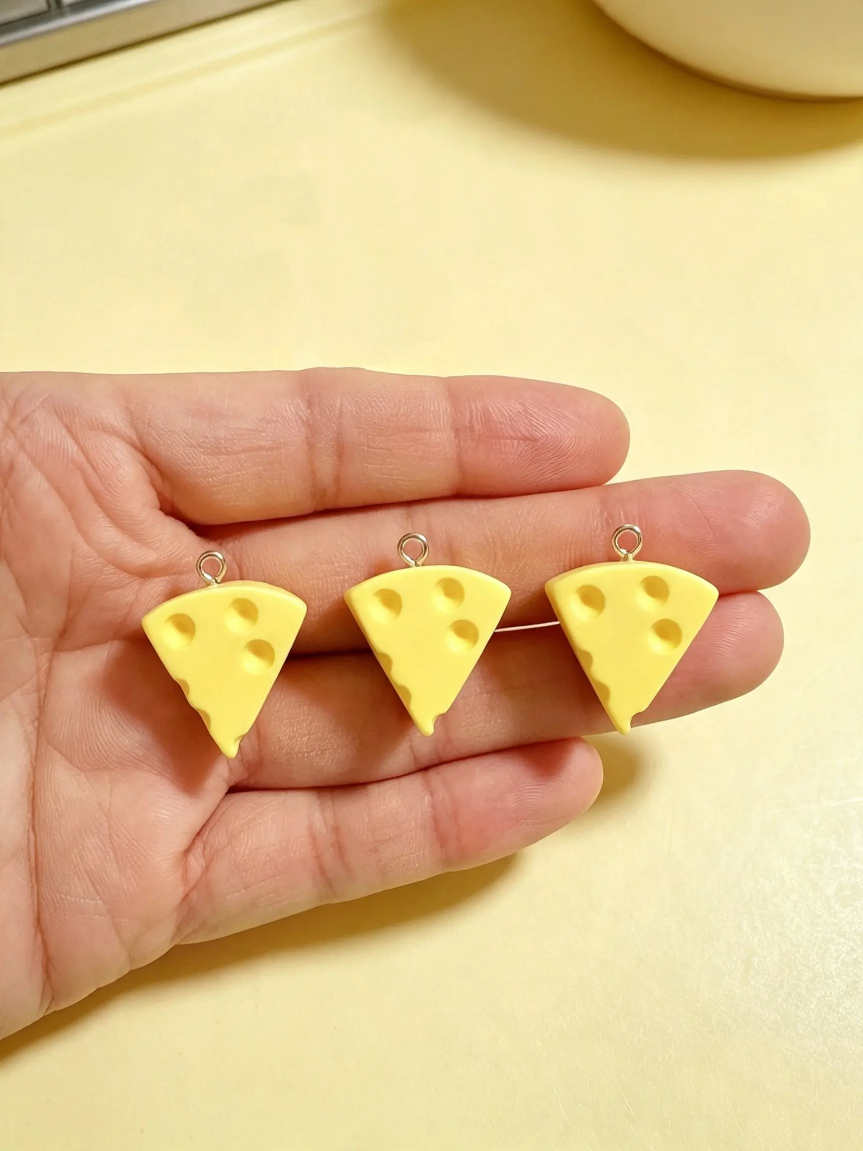 10pcs Cute Cheese Resin Charms, Mini Simulation Food Pendants, DIY Jewelry Making Accessories, Earrings Keychain Bracelet
