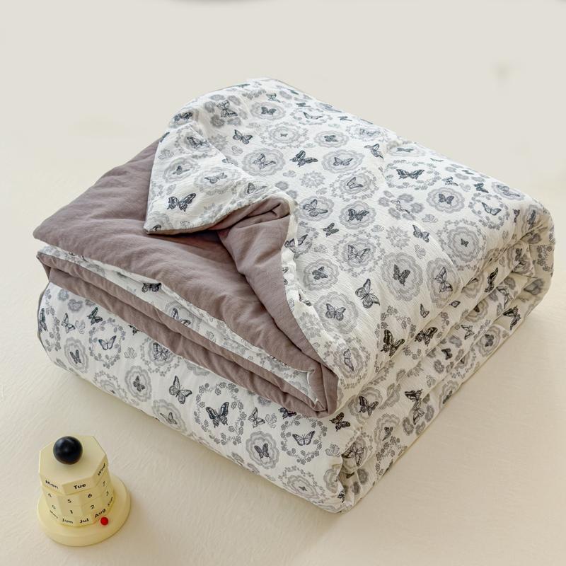 1pcs green rose garden print thin quilt, small floral pattern, ultra-soft and skin-friendly, suitable for sofas, bedrooms, and offices as the perfect bedding decoration, Soft Quilts Bedspreads