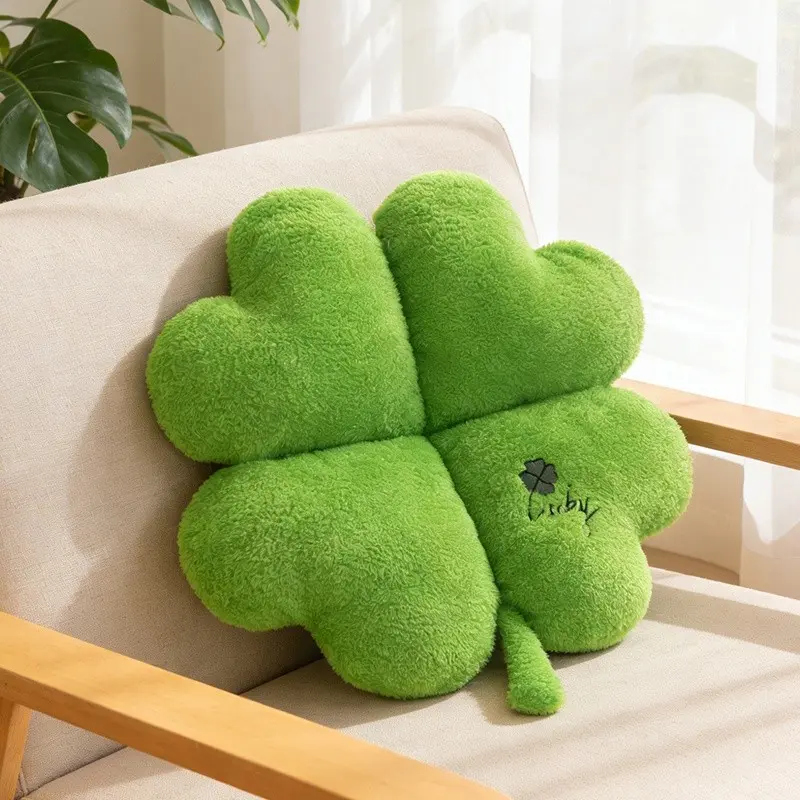 Clover-Shaped Plush Pillow, Soft Velvet Sleep Support Cushion, Sofa Bed Decorative Item, Trendy Style Couch Pillow