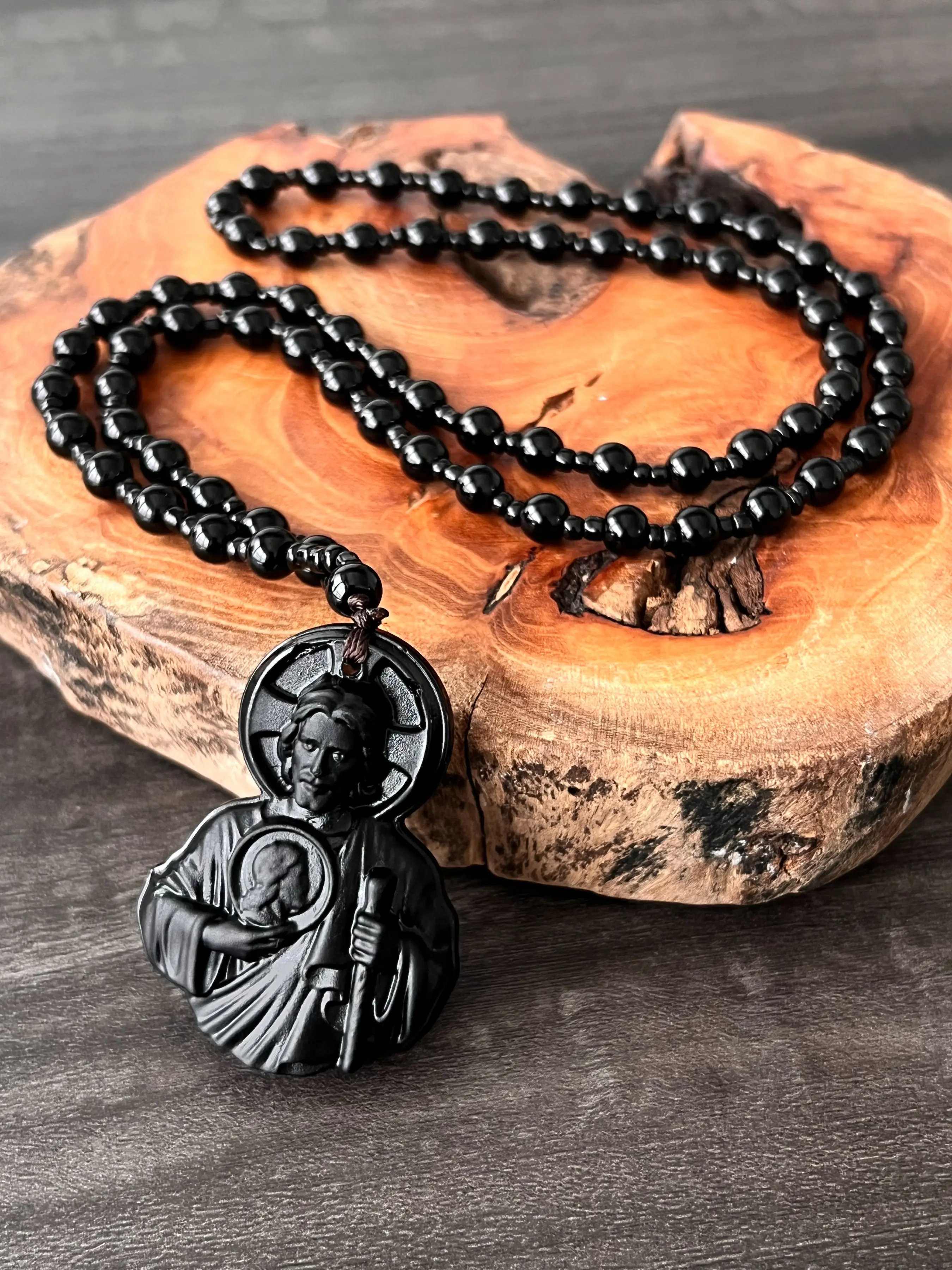 Natural Obsidian Jesus Sacred Heart Pendant Necklace, Catholic Faith Amulet, Bead Long Rosary Chain, Unisex Religious Jewelry
