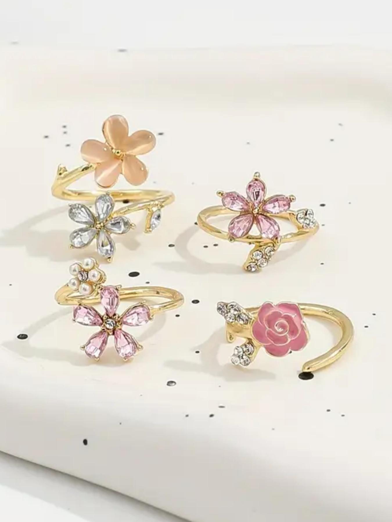 Elegant 4-Piece Rhinestone & Faux Pearl Studded Rings, Floral Design, Perfect Gift for Her, Stylish Jewelry Accessories