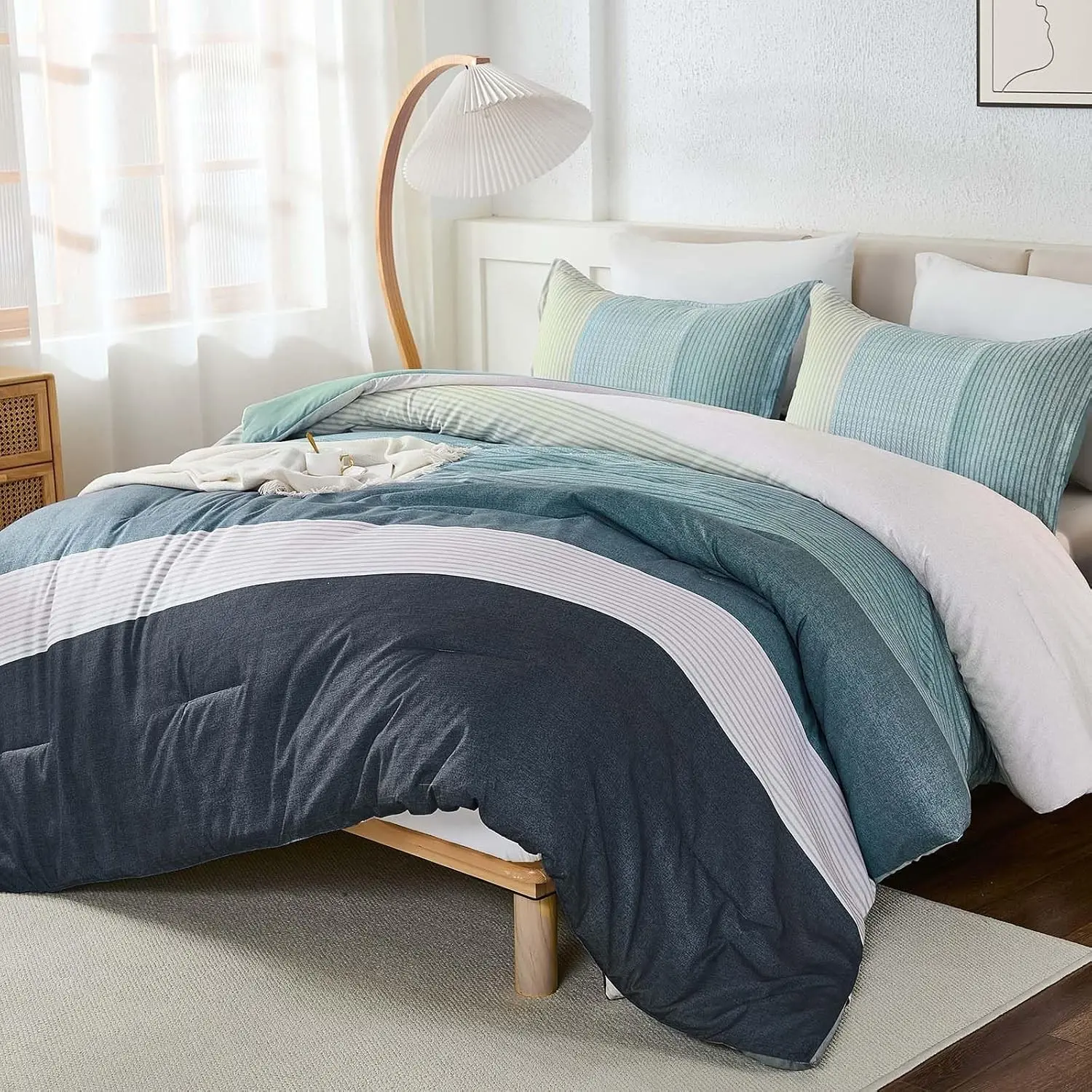 Comforter Set King Size, Blue Striped Patchwork Comforter for King Bed,3 Pieces (1 Comforter+2 Pillowcases) Soft Microfiber Bedding Set for All Season (104"x90")