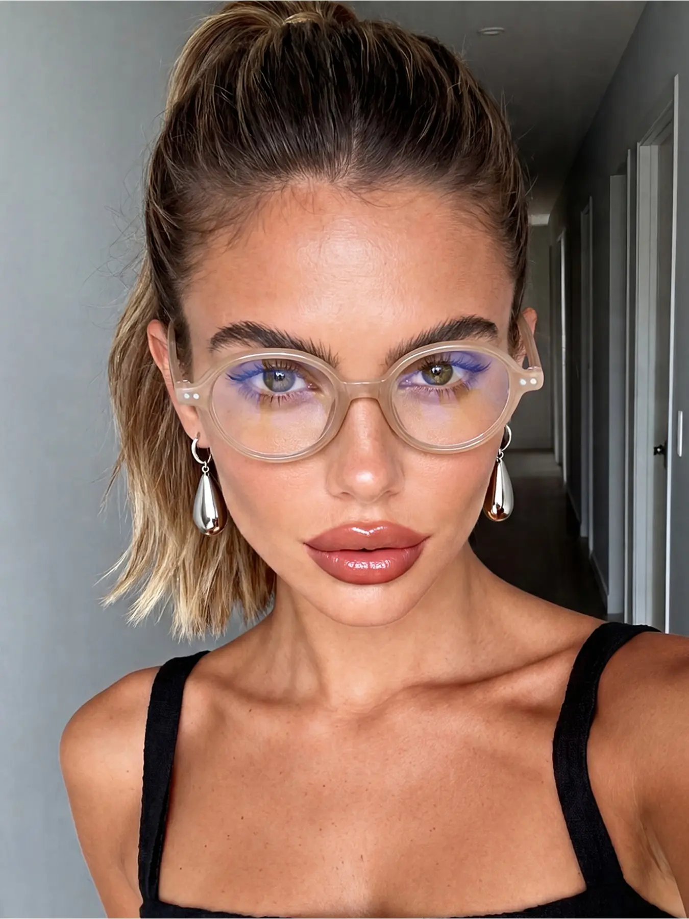 1 pair of men's and women's vintage oval studded glasses, suitable for daily office work, study and life, reading books, back-to-, vacation photography, etc. Elegant outfit, street style accessory.