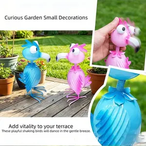 Iron Animal Sculpture Outdoor Garden Decor, Realistic Flamingo Metal Art Piece, 3D Animal Statue for Courtyard Decoration