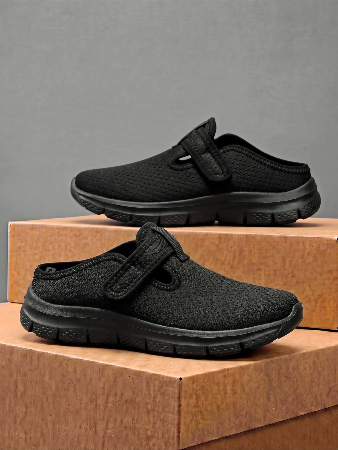 A Pair of Stylish Breathable Mesh Closed Toe Casual Mules Sneakers for Women, Adjustable Hook and Loop Strap, Lightweight Soft Sole Walking Shoes, Anti-Slip Slip-On Lazy Casual Footwear for Daily Commute & Strolling