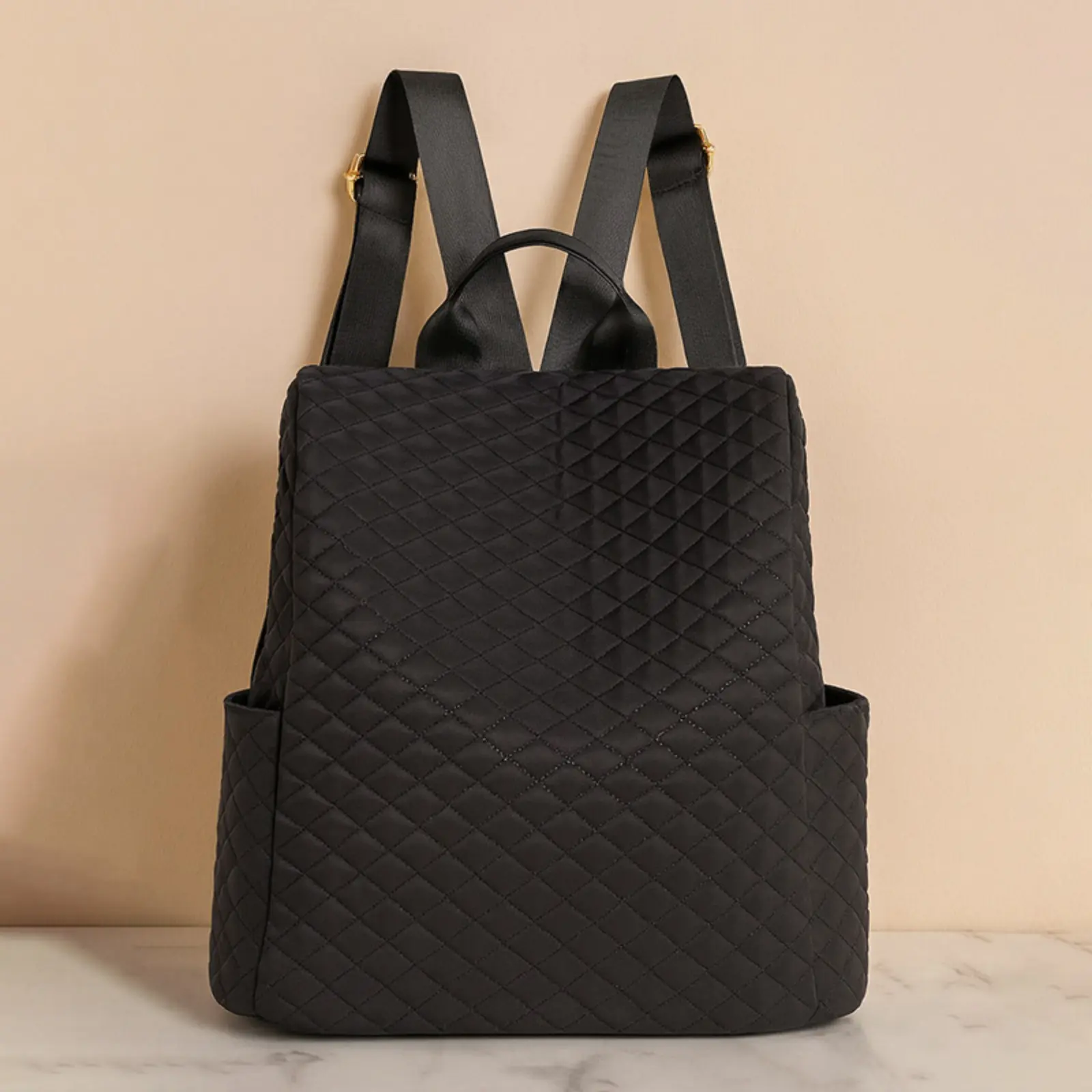 Women Diamond Quilted Nylon Backpack, Anti Theft Gold Zipper Trend Travel Rucksack, Black Rhombus Stitch Multi Pocket Daily Backpack, Adjustable Wide Shoulder Strap Side Water Bottle Pocket Bag, Large Capacity Lightweight Backpack for School Work Outdoor